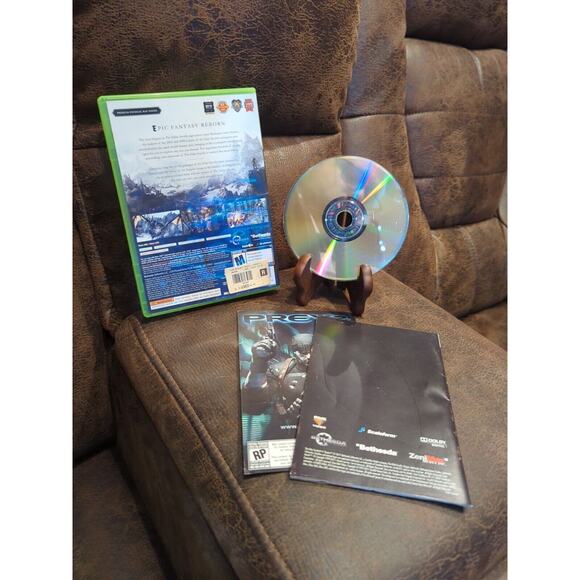 The Elder Scrolls V Skyrim Black Label w map Microsoft Xbox 360 COMPLETE Tested - Picture 2 of 2